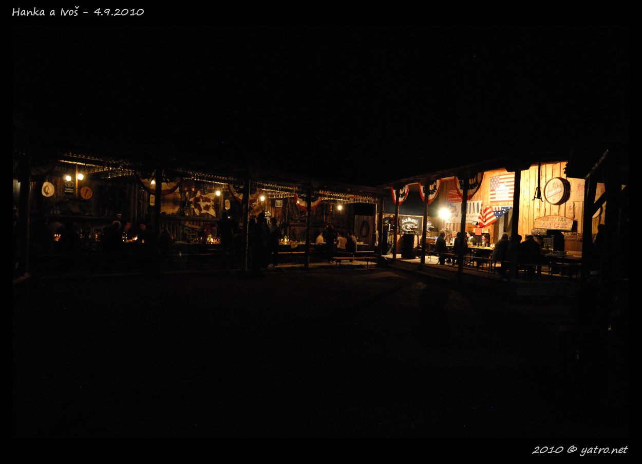 v-20100904-904.jpg